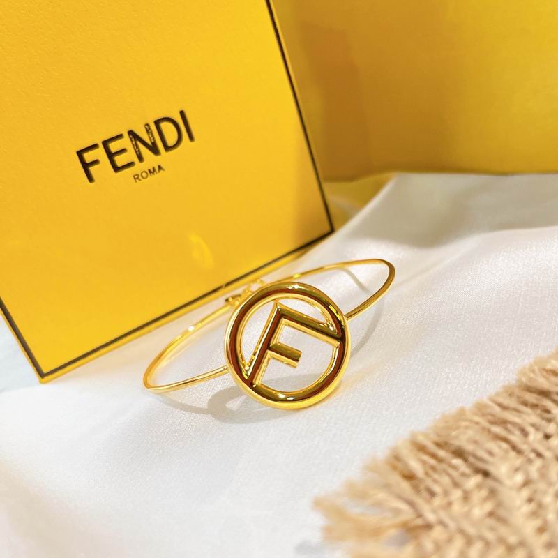 Fendi bracelet 03lyr25